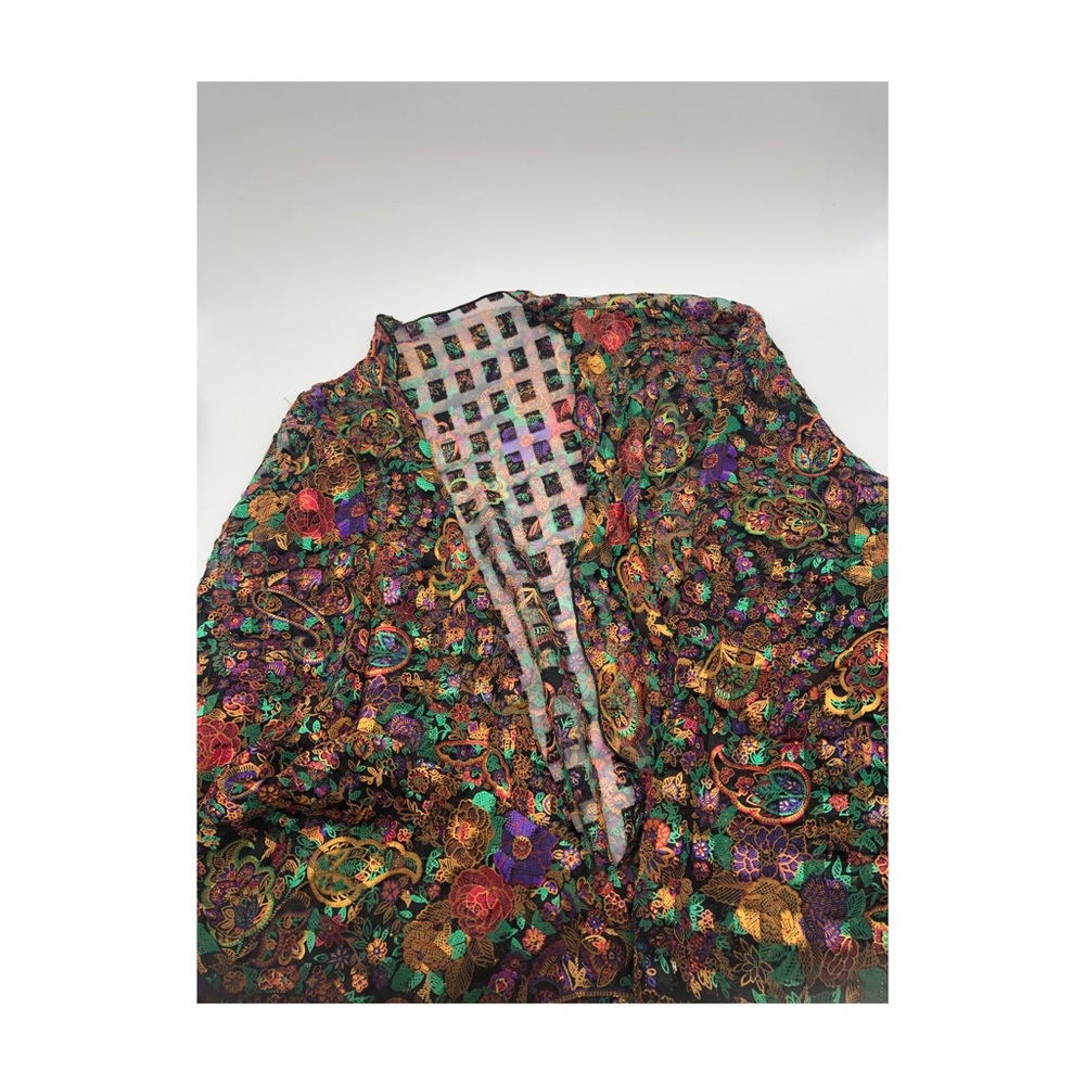 Silky outerwear/cape